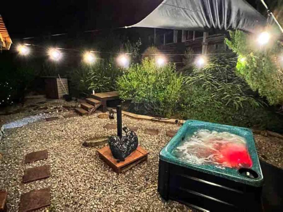 Vila Tiny House, Wifi,Hot Tub,Secluded Cosby Exteriér fotografie