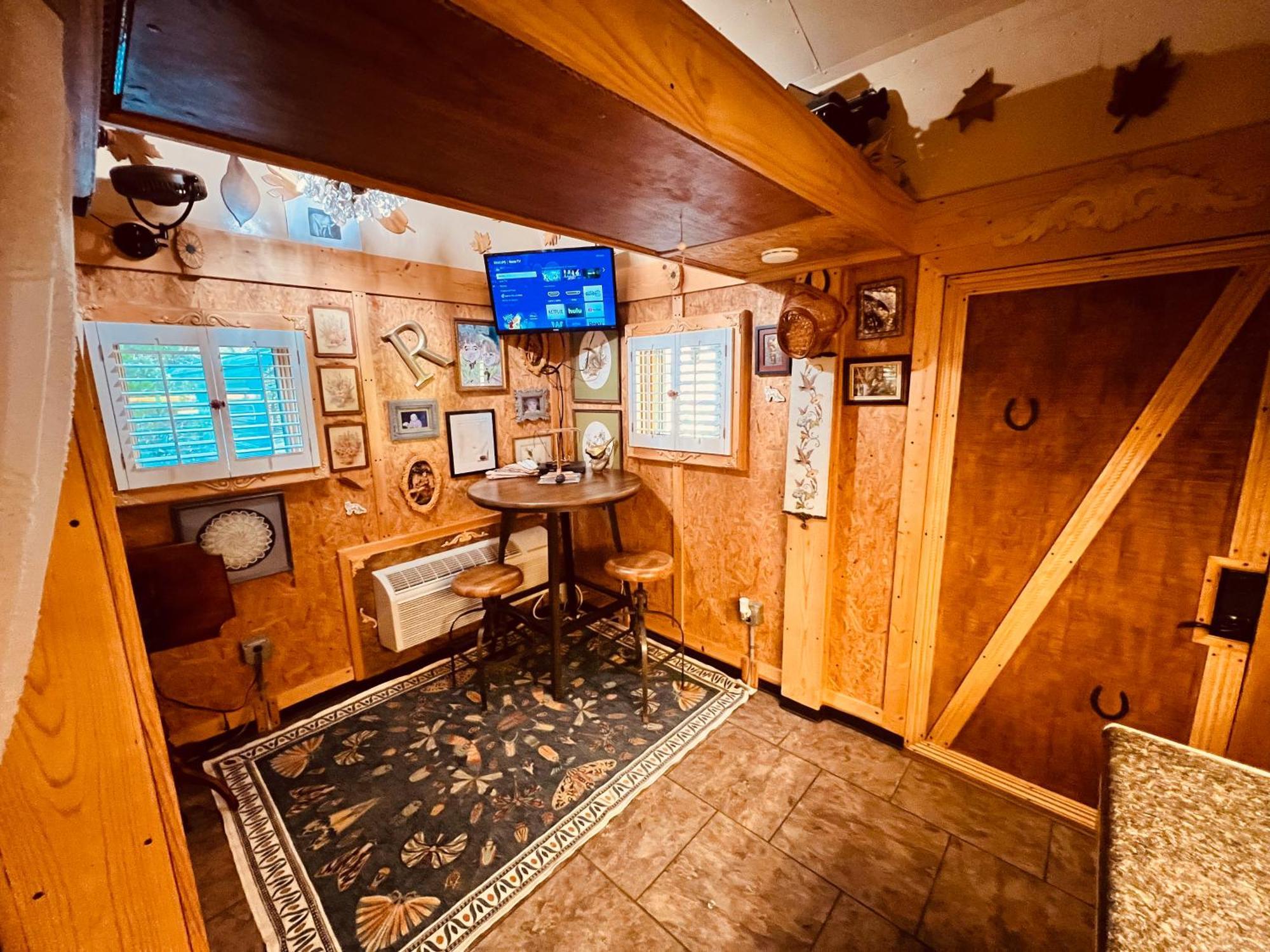 Vila Tiny House, Wifi,Hot Tub,Secluded Cosby Exteriér fotografie