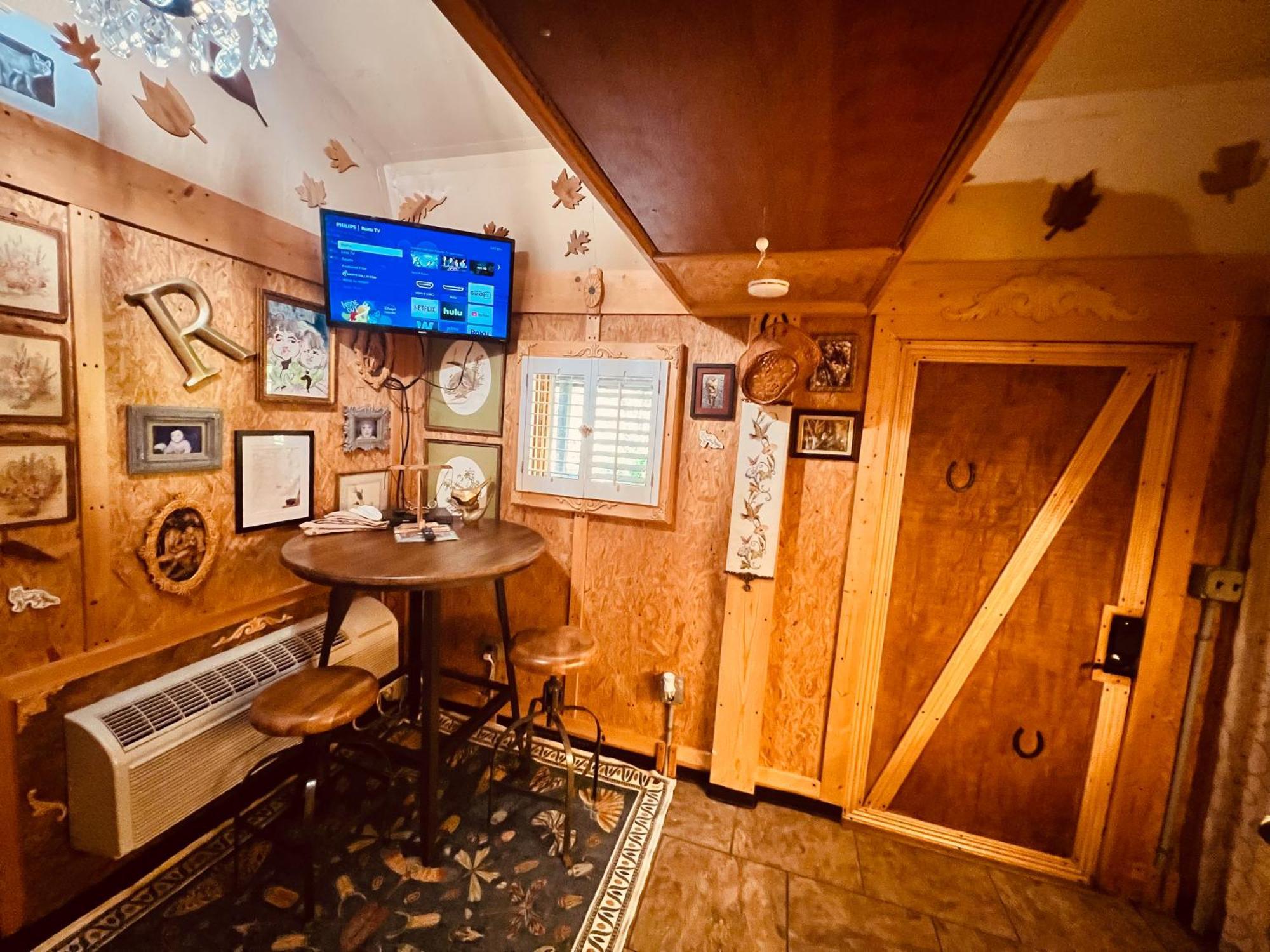 Vila Tiny House, Wifi,Hot Tub,Secluded Cosby Exteriér fotografie