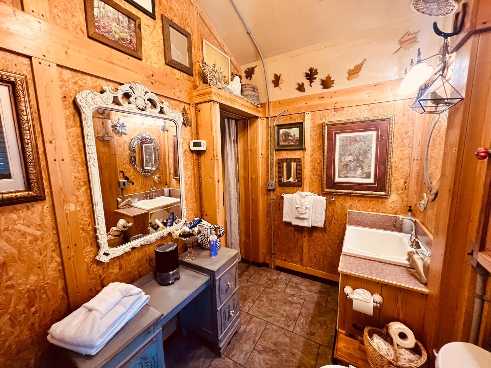 Vila Tiny House, Wifi,Hot Tub,Secluded Cosby Exteriér fotografie